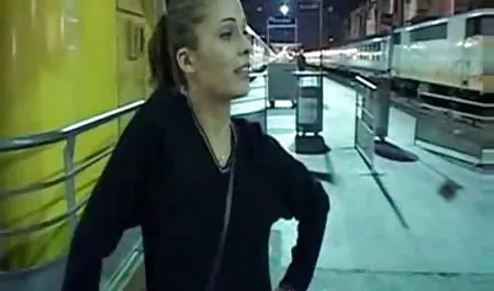 濡れたレズビアンThreesome数の多い食湿潤滑 素人 ナンパ えろ