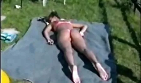 若い金髪Karlaクシが浸透彼女のお尻日 羞恥 えろ 動画